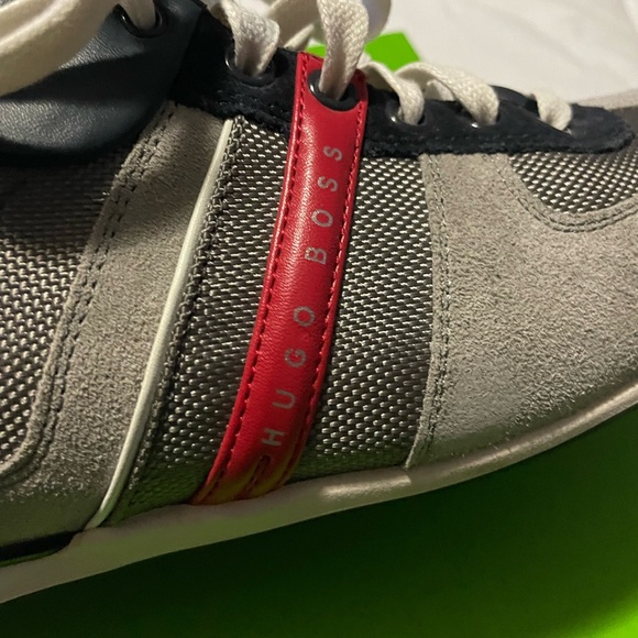 Akeen HUGO BOSS Sneakers pre owned in excellent condition no damage - Picture 2 of 9